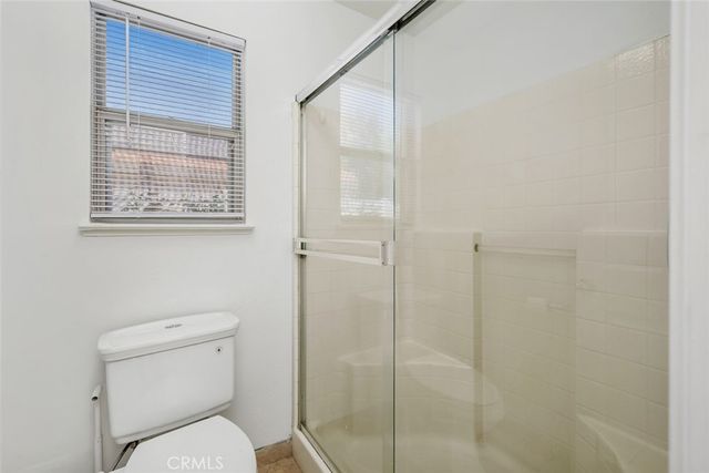 8604 Winlock, Bakersfield, CA 93312