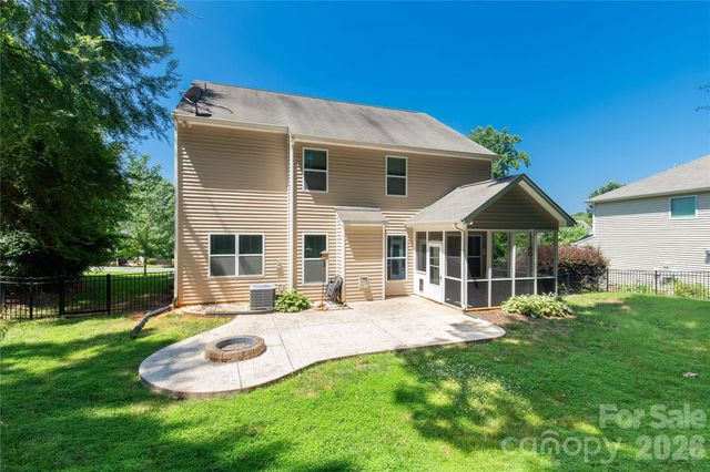 924 Autumn Glen Court, Clover, SC 29710