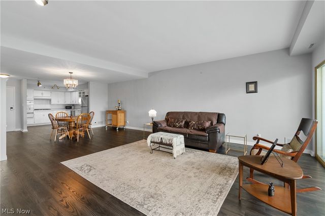 275 N Portage Path 6C, Akron, OH 44303