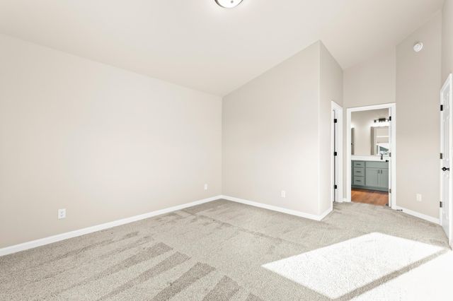 6009 80th Avenue S, Horace, ND 58047