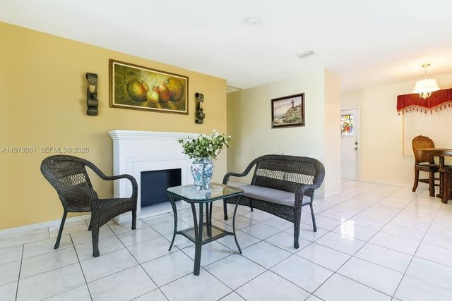 380 NW 133rd St, North Miami, FL 33168