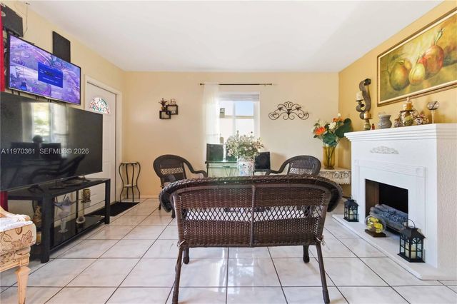 380 NW 133rd St, North Miami, FL 33168