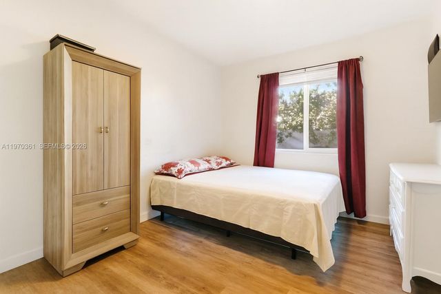 380 NW 133rd St, North Miami, FL 33168