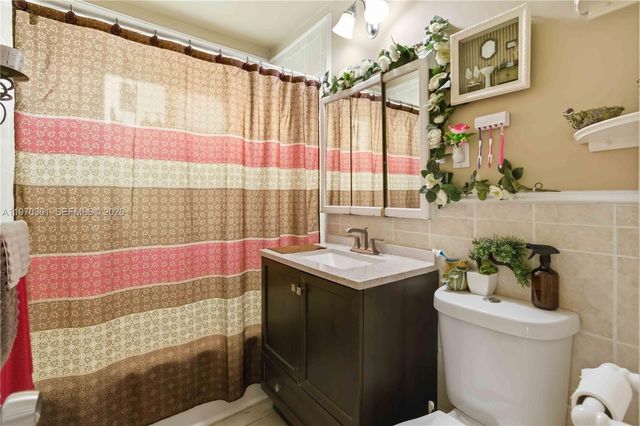 380 NW 133rd St, North Miami, FL 33168