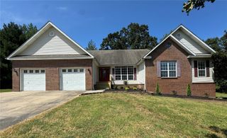 6115 Greenbriar Drive, Poplar Bluff, MO 63901