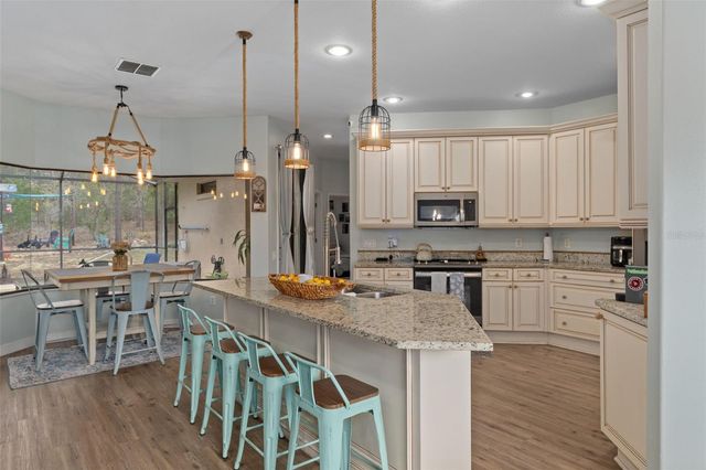 46 FRINGETREE STREET, Homosassa, FL 34446