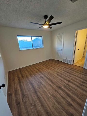 1817 Rhinevalley Drive, Arlington, TX 76012