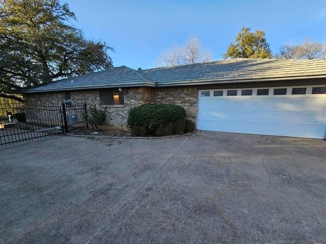 1817 Rhinevalley Drive, Arlington, TX 76012