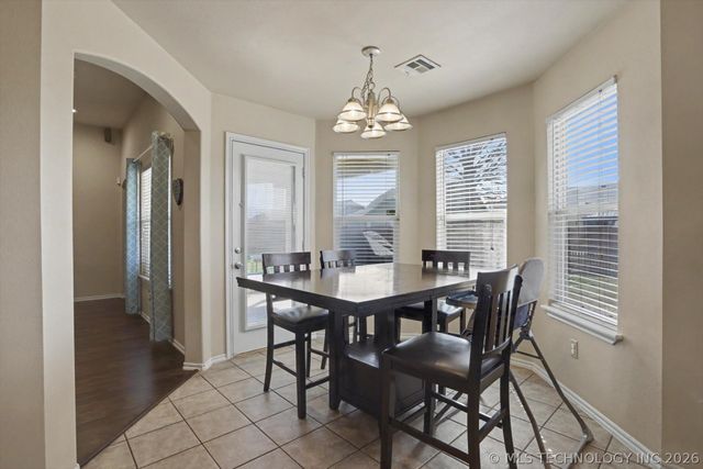 20316 E 43rd Street S, Broken Arrow, OK 74014