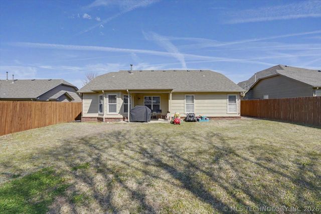 20316 E 43rd Street S, Broken Arrow, OK 74014