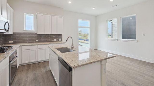 905 Meadowcrest Drive, Plano, TX 75075