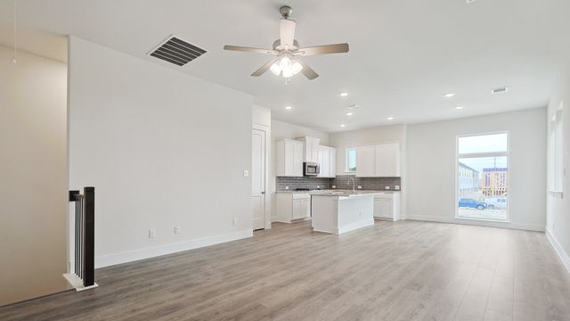 905 Meadowcrest Drive, Plano, TX 75075