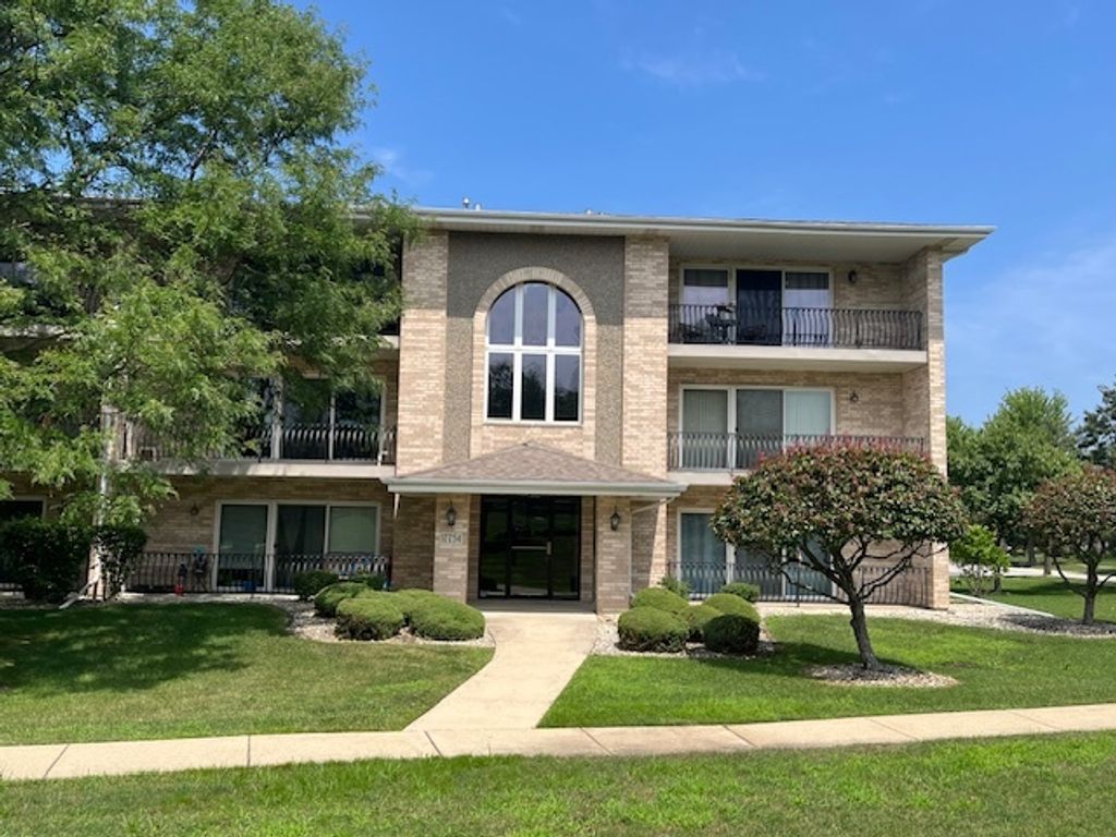 17754 Bernard Drive 2C, Orland Park, IL 60467