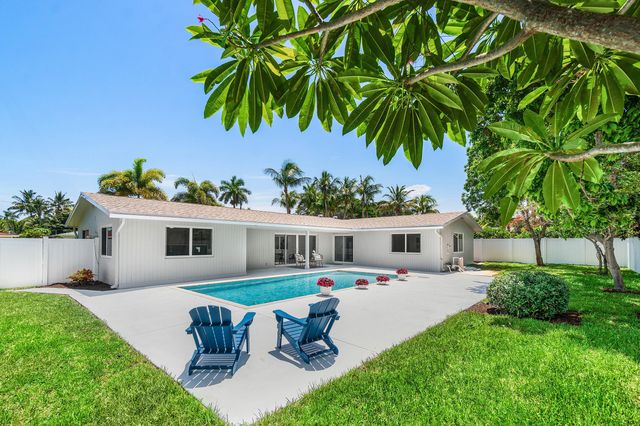 723 SW 27th Terrace, Boynton Beach, FL 33435