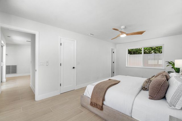 723 SW 27th Terrace, Boynton Beach, FL 33435
