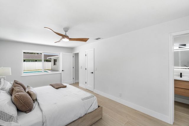 723 SW 27th Terrace, Boynton Beach, FL 33435