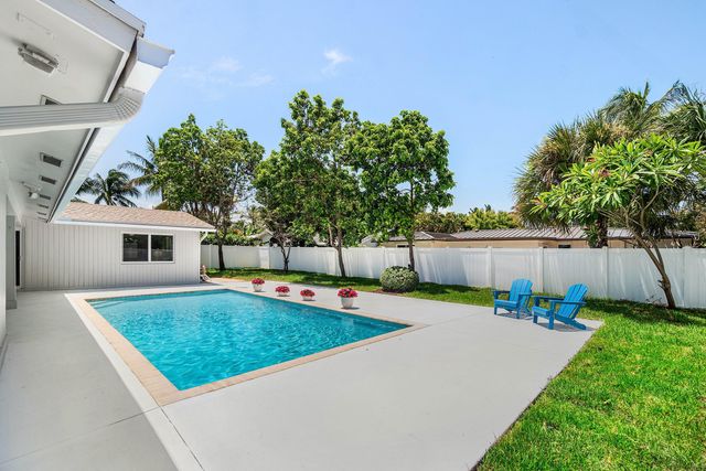 723 SW 27th Terrace, Boynton Beach, FL 33435