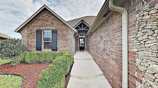 17332 Hardwood Place, Edmond, OK 73012