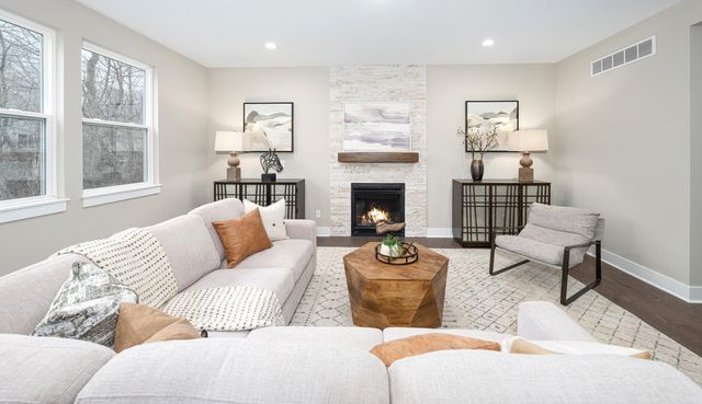 26900 Napier Road, Oakland Twp, MI 48374