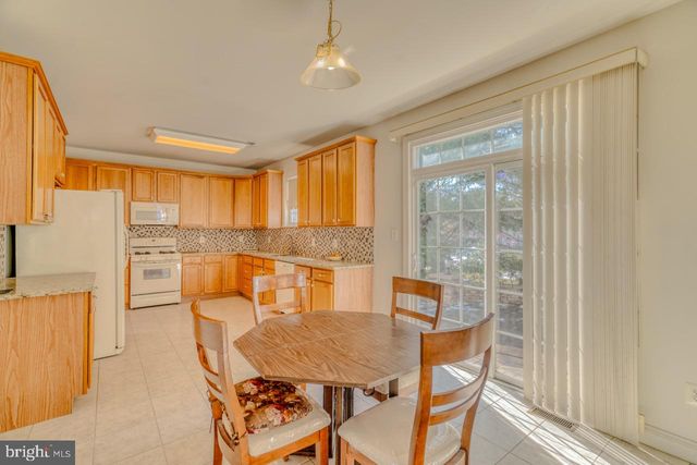 310 PAR DR, Philadelphia, PA 19115