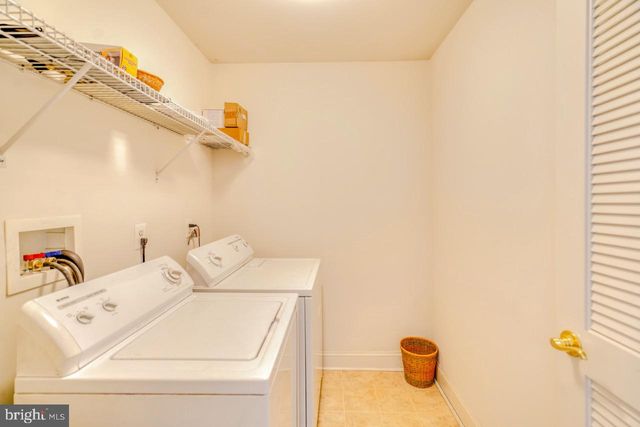 310 PAR DR, Philadelphia, PA 19115