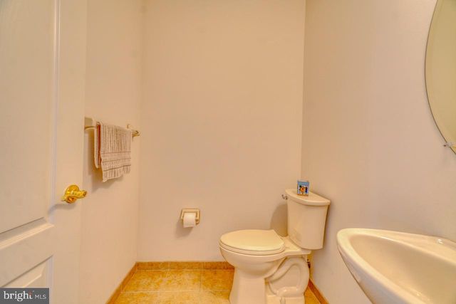 310 PAR DR, Philadelphia, PA 19115