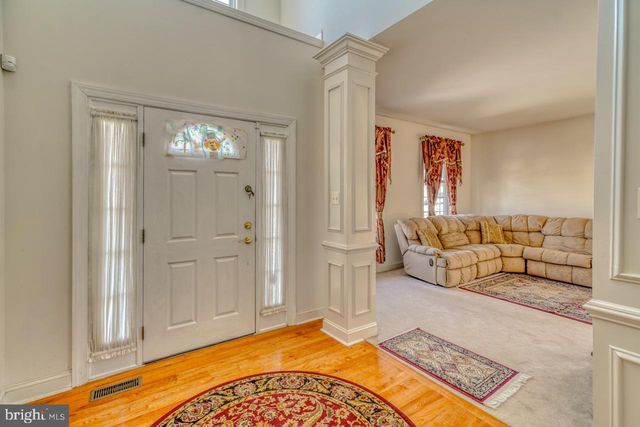 310 PAR DR, Philadelphia, PA 19115