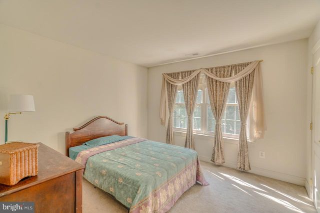 310 PAR DR, Philadelphia, PA 19115