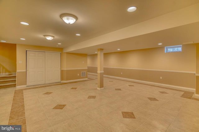 310 PAR DR, Philadelphia, PA 19115