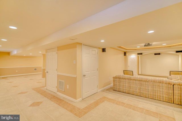 310 PAR DR, Philadelphia, PA 19115