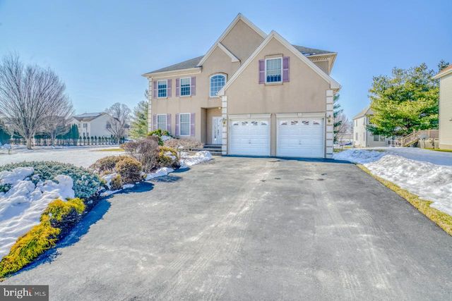 310 PAR DR, Philadelphia, PA 19115