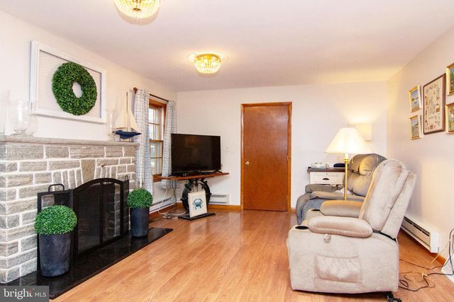 9 SULLIVAN RD, Westminster, MD 21157