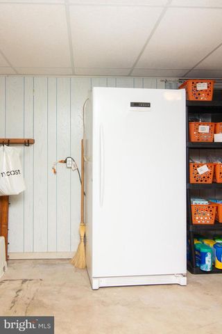 9 SULLIVAN RD, Westminster, MD 21157