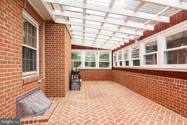 9 SULLIVAN RD, Westminster, MD 21157