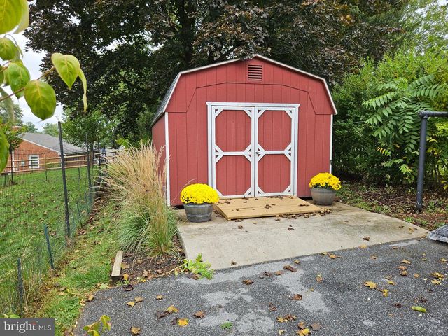 9 SULLIVAN RD, Westminster, MD 21157