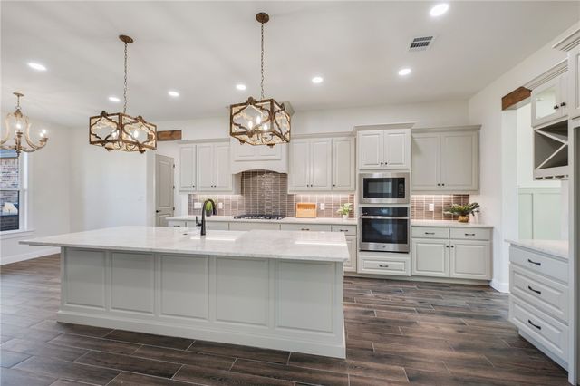 6652 Ridgeview Estates Lane, Bryan, TX 77808