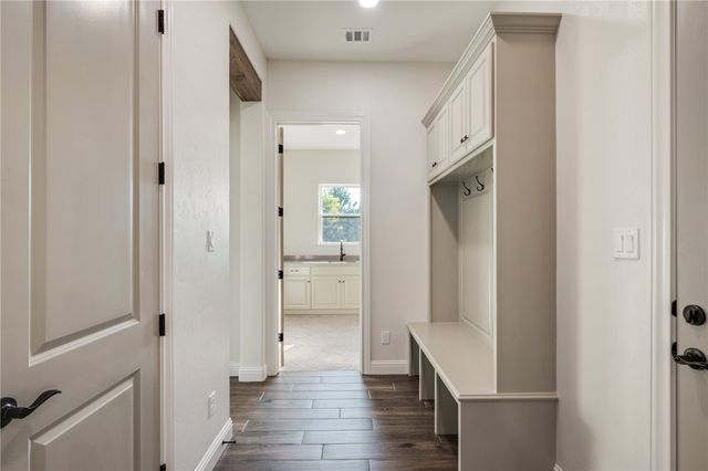 6652 Ridgeview Estates Lane, Bryan, TX 77808