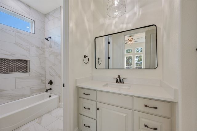 6652 Ridgeview Estates Lane, Bryan, TX 77808