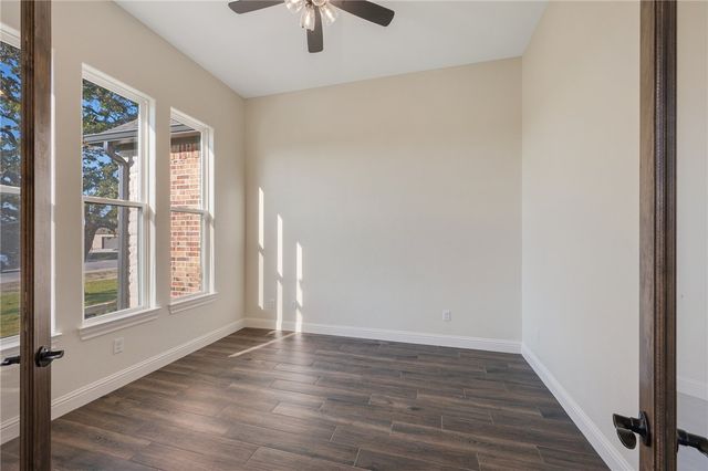 6652 Ridgeview Estates Lane, Bryan, TX 77808