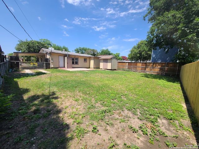 114 KILLARNEY DR, San Antonio, TX 78223