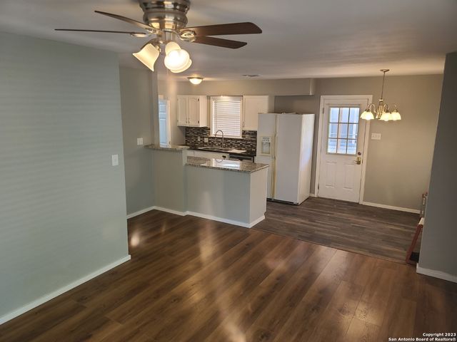 114 KILLARNEY DR, San Antonio, TX 78223