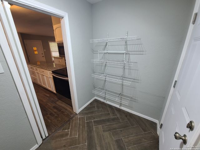 114 KILLARNEY DR, San Antonio, TX 78223