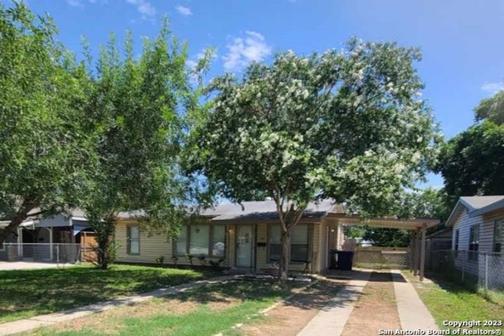 114 KILLARNEY DR, San Antonio, TX 78223