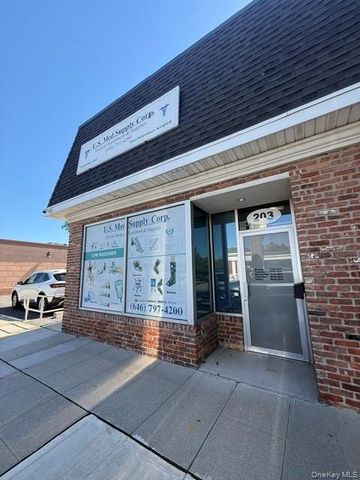 203 A Long Beach Road, Island Park, NY 11558
