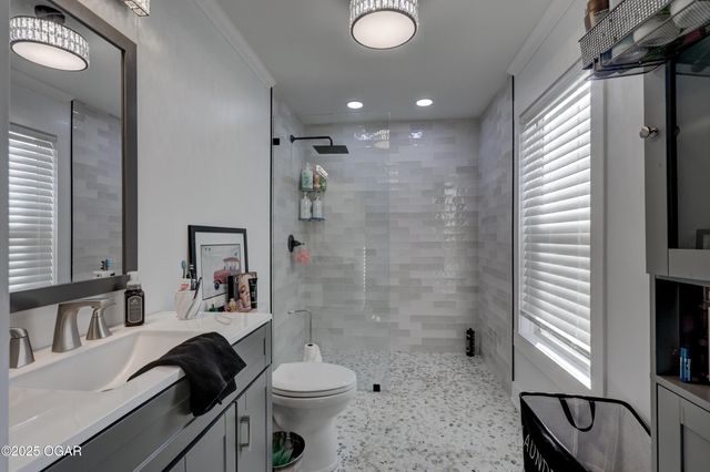 1005 N Moffett Avenue, Joplin, MO 64801