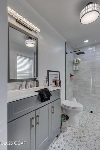 1005 N Moffett Avenue, Joplin, MO 64801