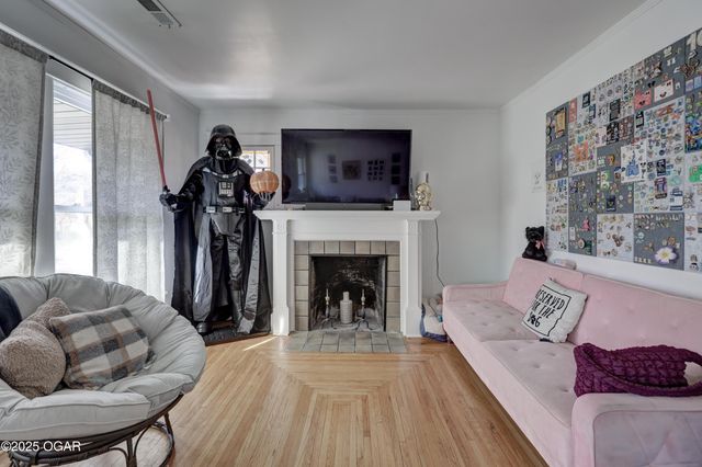 1005 N Moffett Avenue, Joplin, MO 64801