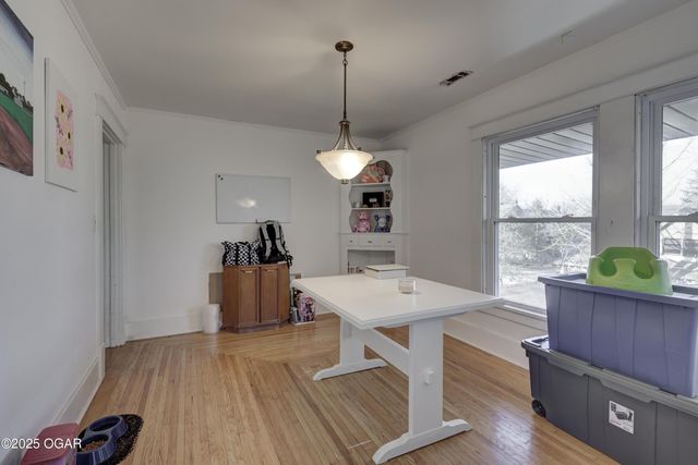 1005 N Moffett Avenue, Joplin, MO 64801