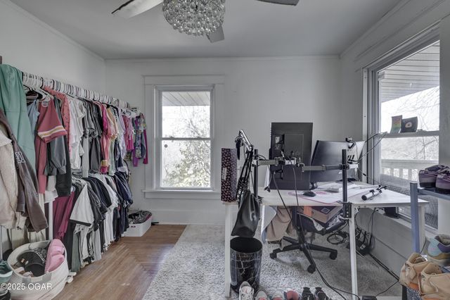 1005 N Moffett Avenue, Joplin, MO 64801