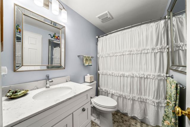 35 Walden Pond Drive, Nashua, NH 03064
